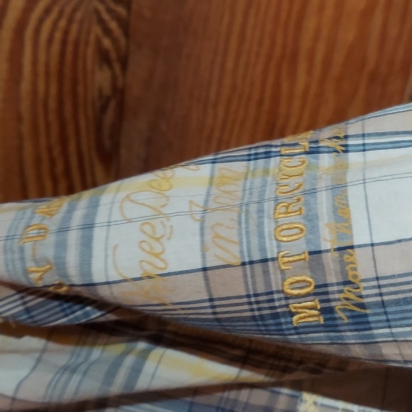 Men's Harley-Davidson short sleeve shirt,  2xl, lightweight breathable material. - Picture 3 of 6